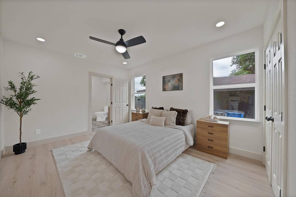 6729 Wallis Road, Lake Worth, TX 76135 6729 Wallis Road, Lake Worth, TX 76135