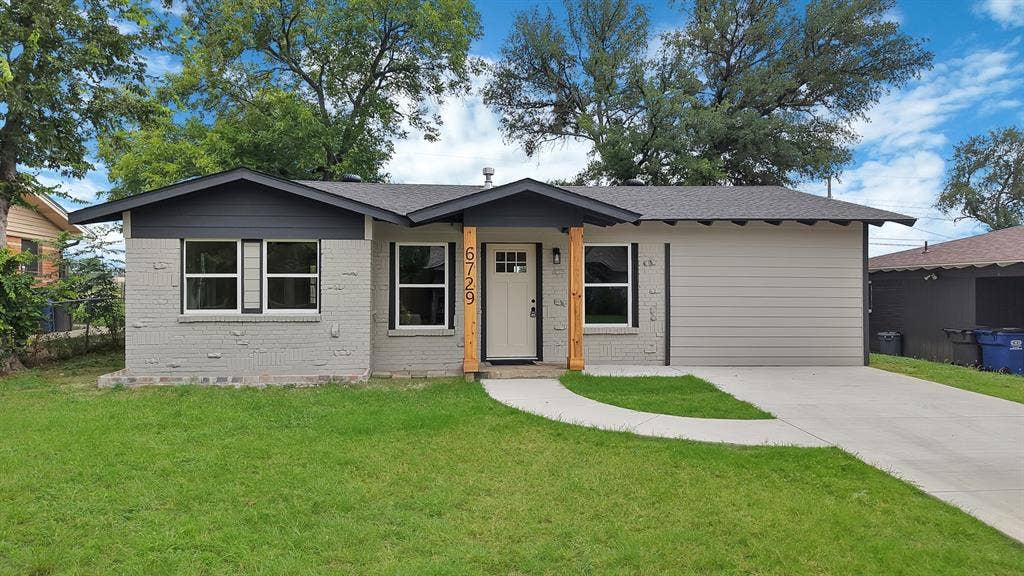 6729 Wallis Road, Lake Worth, TX 76135 6729 Wallis Road, Lake Worth, TX 76135