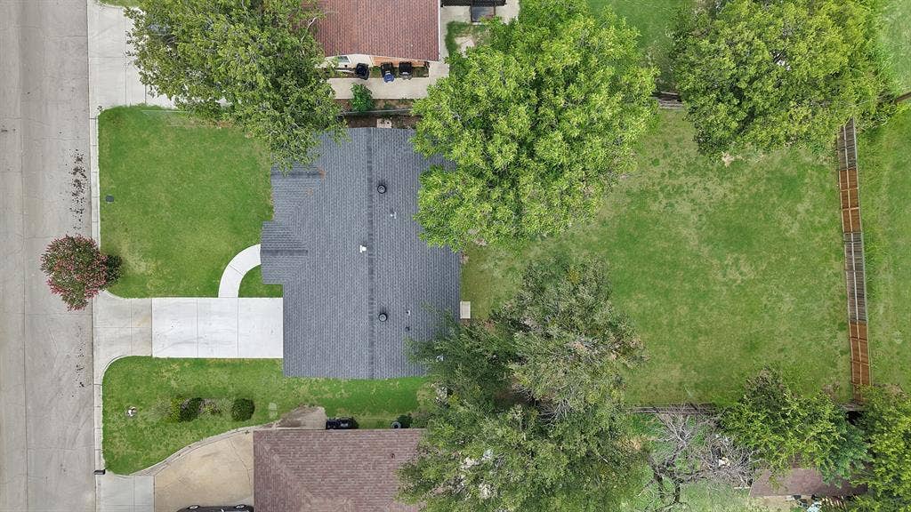 6729 Wallis Road, Lake Worth, TX 76135 6729 Wallis Road, Lake Worth, TX 76135