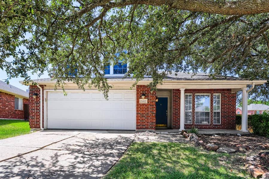 Property photo for 5602 Vista Park Lane, Sachse, TX