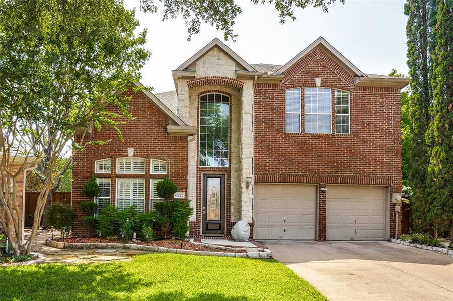 Property photo for 6922 Aspen Creek Lane, Dallas, TX
