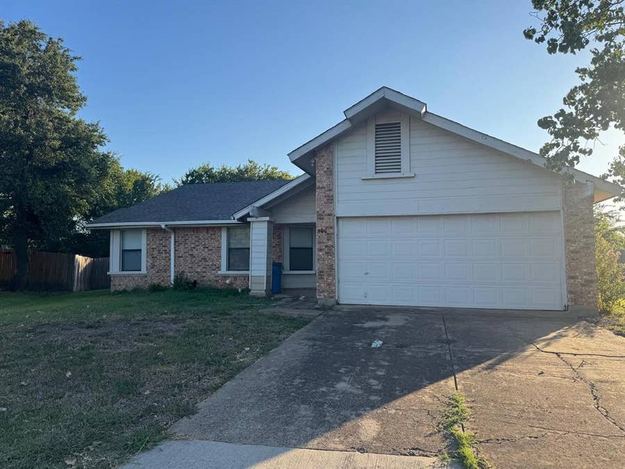 Property photo for 500 Island Court, Irving, TX