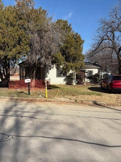 Property photo for 201 E Vine Street, Keller, TX