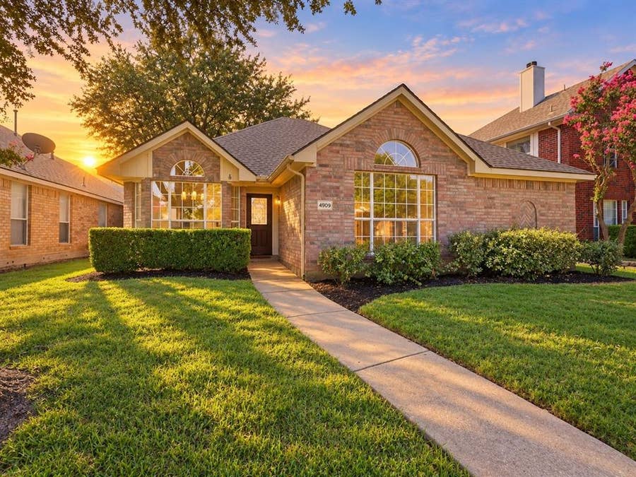 Property photo for 4909 Silverweed Drive, McKinney, TX