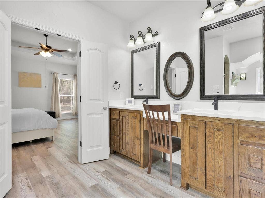 1255 Greg Street, Azle, TX 76020 1255 Greg Street, Azle, TX 76020