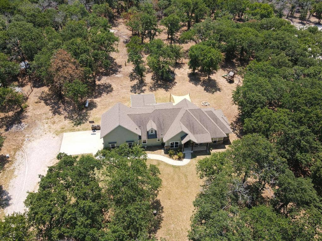 1255 Greg Street, Azle, TX 76020 1255 Greg Street, Azle, TX 76020