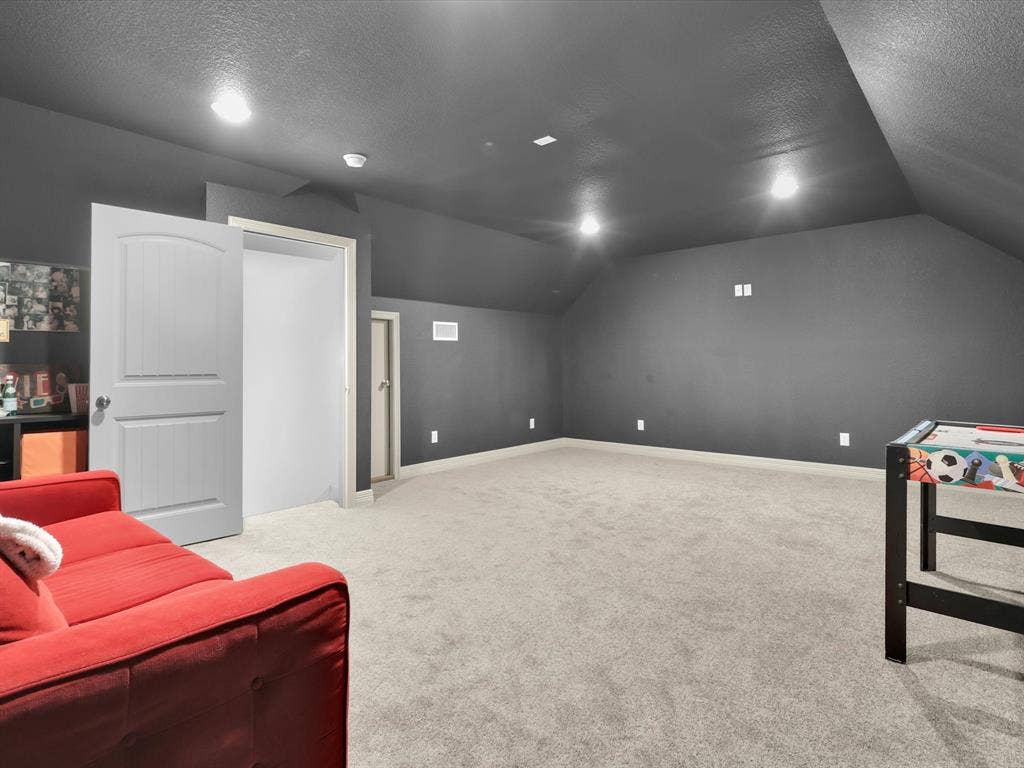 1255 Greg Street, Azle, TX 76020 1255 Greg Street, Azle, TX 76020