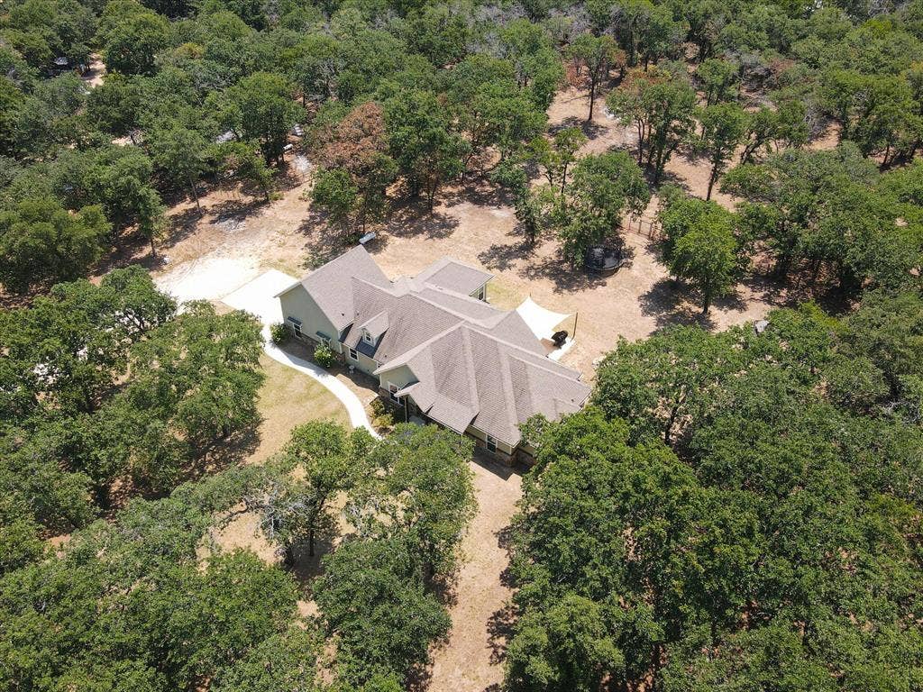1255 Greg Street, Azle, TX 76020 1255 Greg Street, Azle, TX 76020