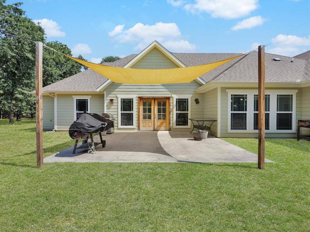 1255 Greg Street, Azle, TX 76020 1255 Greg Street, Azle, TX 76020