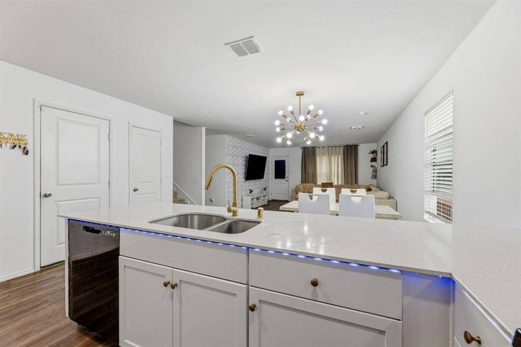 2915 Acacia Drive, Forney, TX 75126 2915 Acacia Drive, Forney, TX 75126
