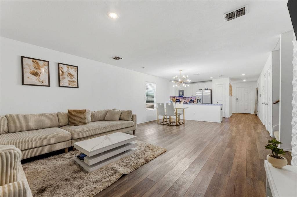 2915 Acacia Drive, Forney, TX 75126 2915 Acacia Drive, Forney, TX 75126