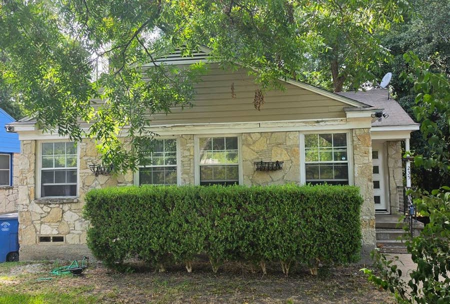 Property photo for 235 N Shore Drive, Dallas, TX