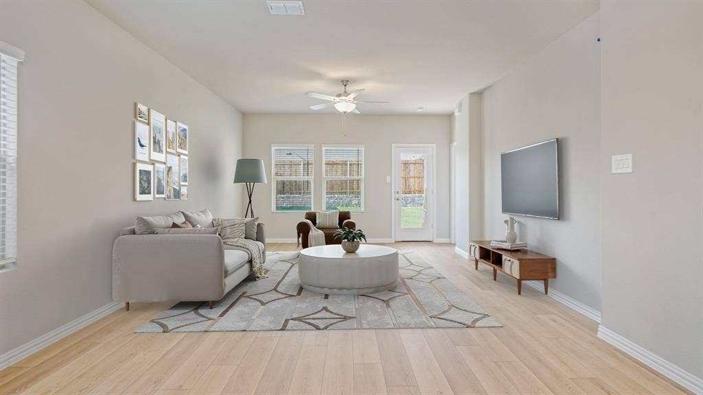 202 Winchester Hill Lane, Princeton, TX 75071 Photo is not of the actual home, but is an inspirational photo of builder’s model home and may depict options, furnishings, and/or decorator features that are not included