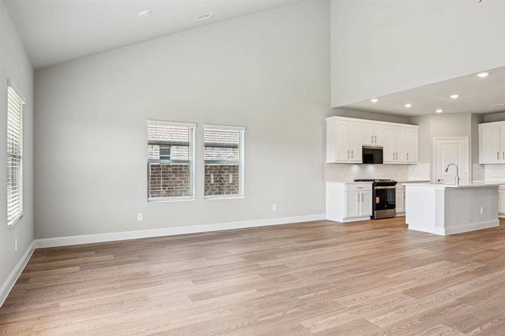 Photo is not of the actual home, but is an inspirational photo of builder’s model home and may depict options, furnishings, and/or decorator features that are not included.