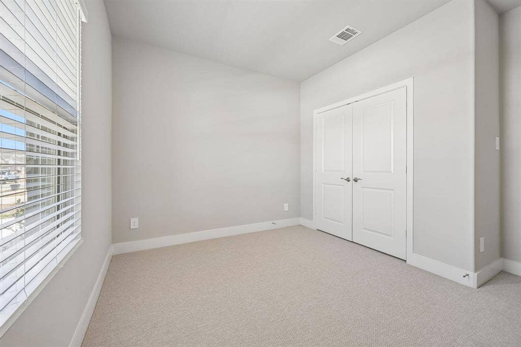 1303 Winters Way, Princeton, TX 75071 Photo is not of the actual home, but is an inspirational photo of builder’s model home and may depict options, furnishings, and/or decorator features that are not included.