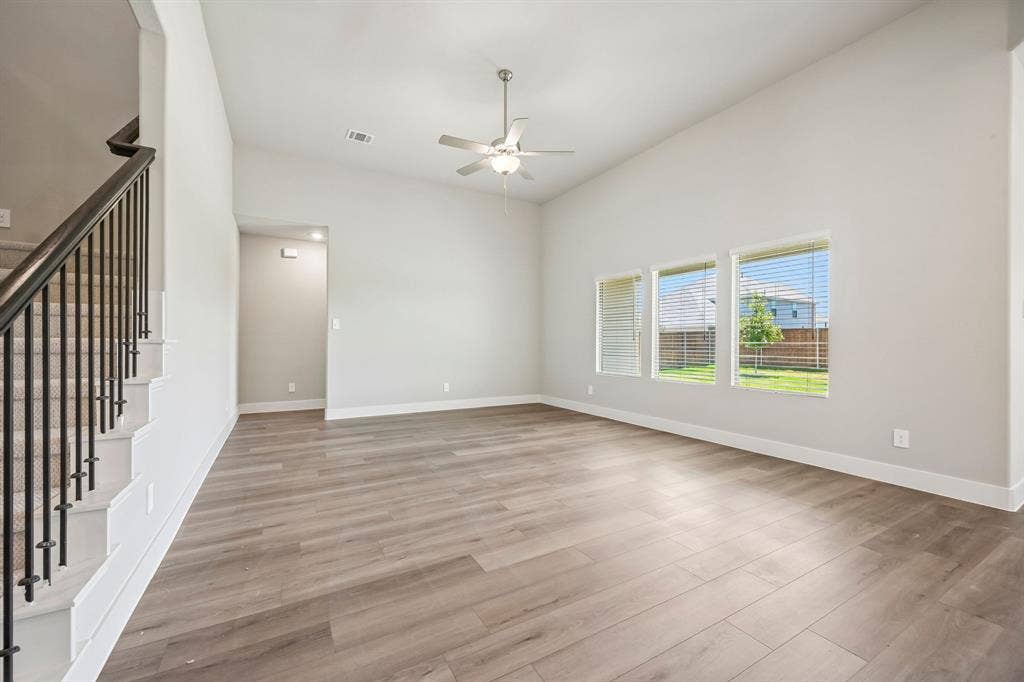 1303 Winters Way, Princeton, TX 75071 Photo is not of the actual home, but is an inspirational photo of builder’s model home and may depict options, furnishings, and/or decorator features that are not included.