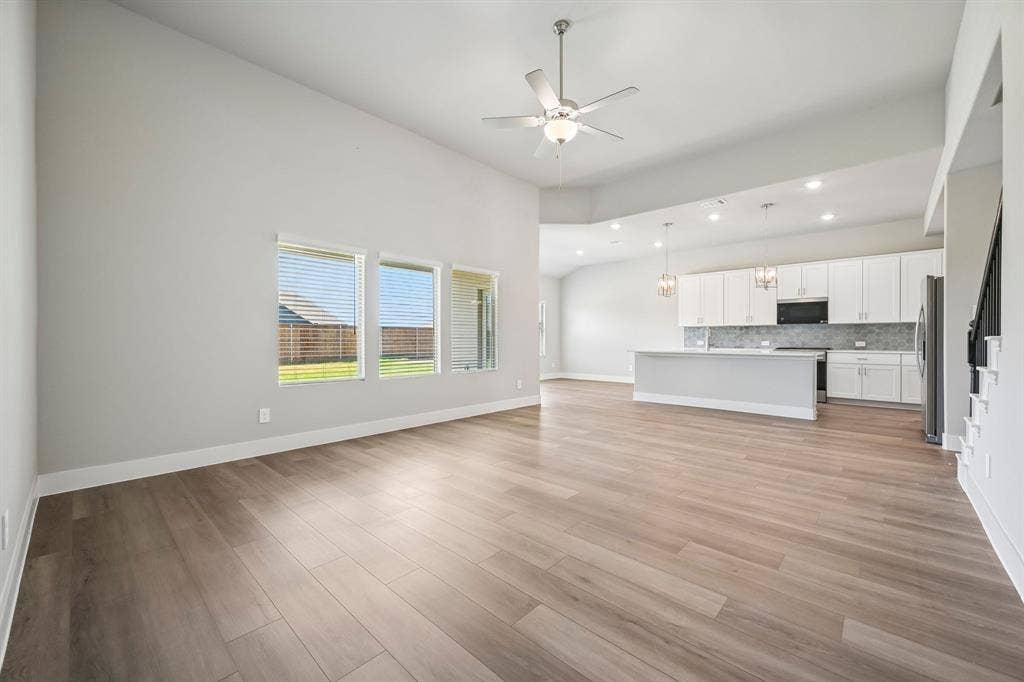 1303 Winters Way, Princeton, TX 75071 Photo is not of the actual home, but is an inspirational photo of builder’s model home and may depict options, furnishings, and/or decorator features that are not included.