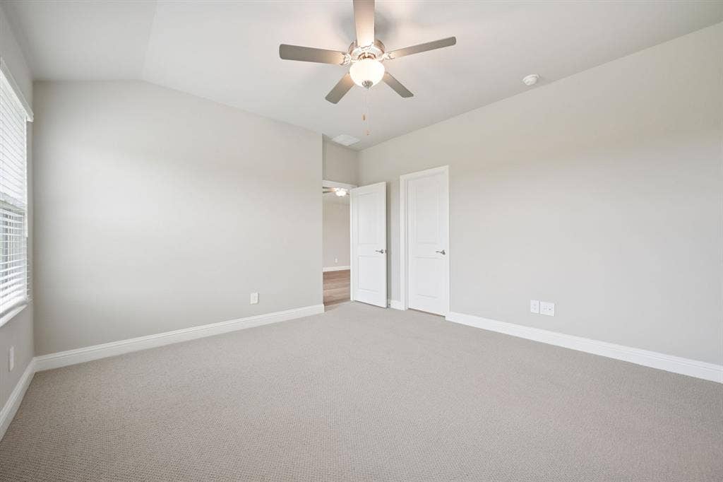 1405 Buck Run Drive, Princeton, TX 75071 Photo is not of the actual home, but is an inspirational photo of builder’s model home and may depict options, furnishings, and/or decorator features that are not included.