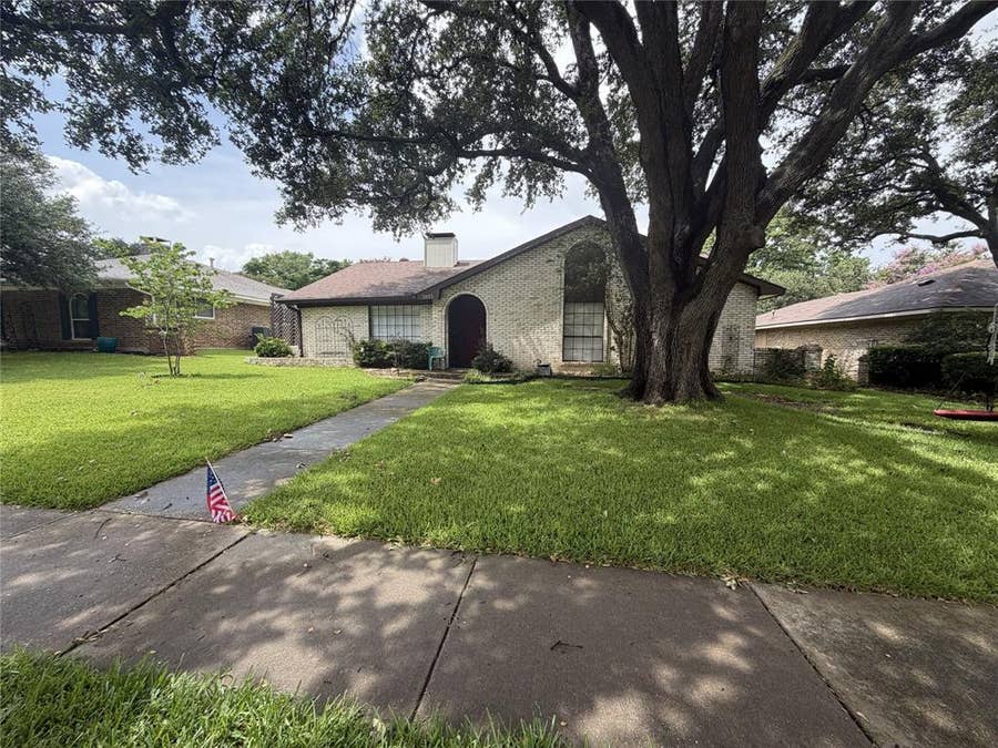 Property photo for 2613 Winfield Drive, Plano, TX