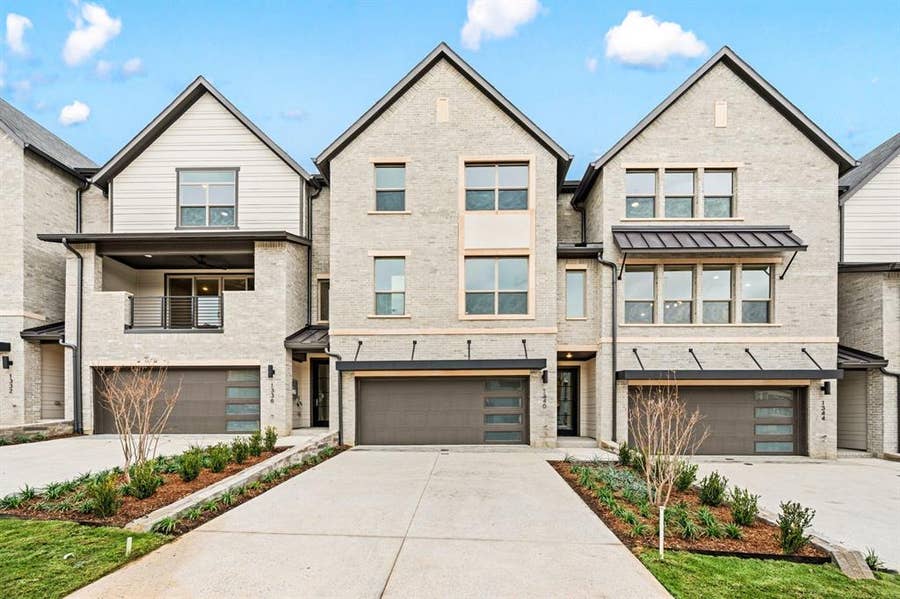 Property photo for 1340 Cherry Hills Lane, Irving, TX