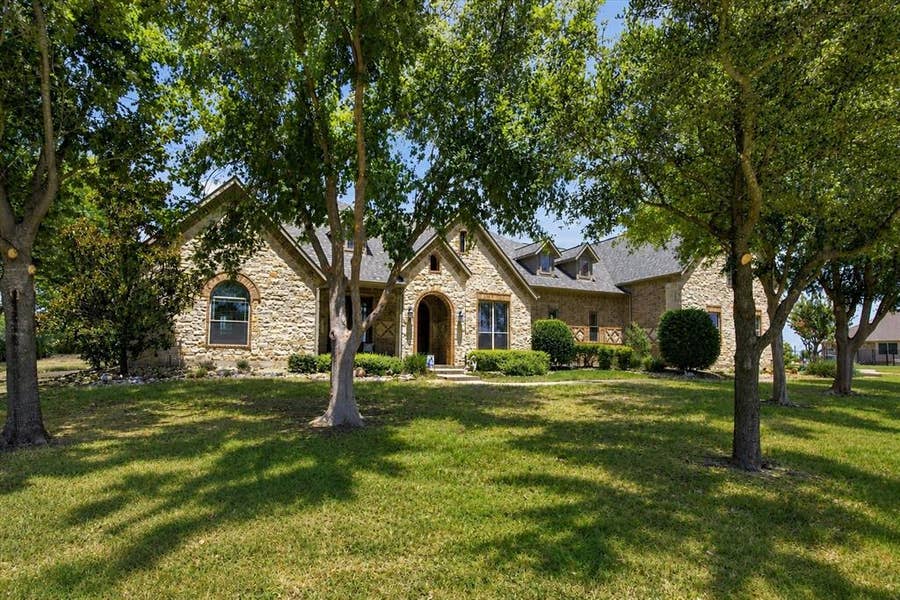 Property photo for 12 Granite Ridge Drive, McLendon Chisholm, TX