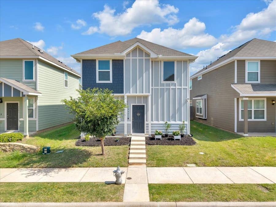 Property photo for 5645 Willamette Drive, Fort Worth, TX