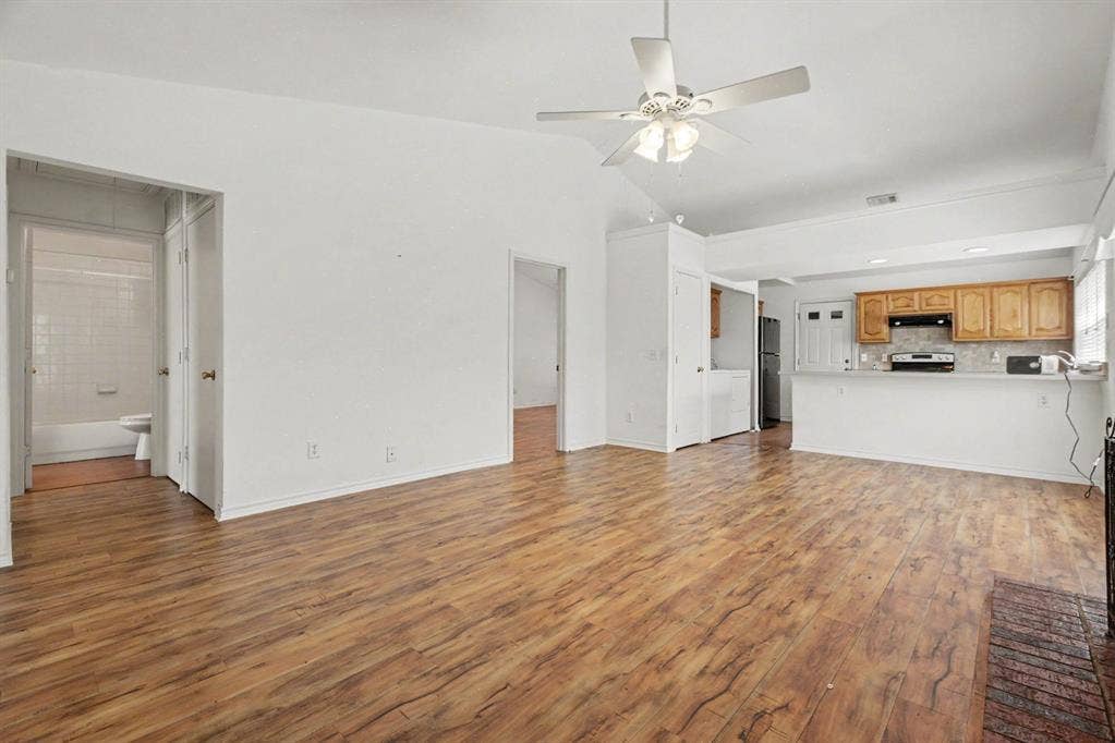 7611 Cousteau Drive, Rowlett, TX 75088 7611 Cousteau Drive, Rowlett, TX 75088