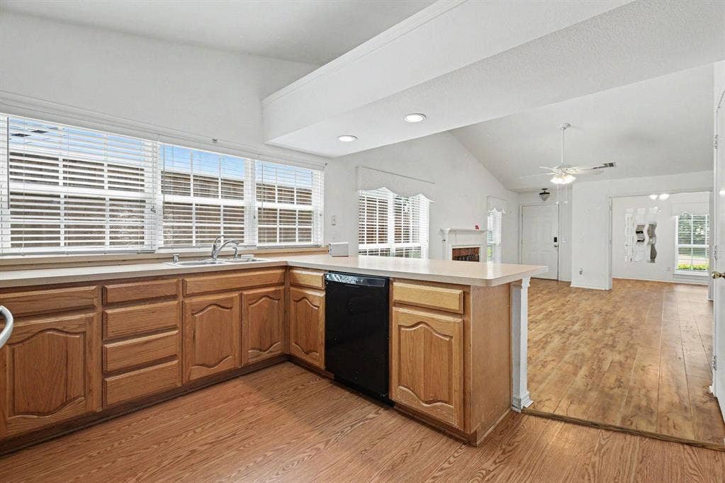 7611 Cousteau Drive, Rowlett, TX 75088 7611 Cousteau Drive, Rowlett, TX 75088