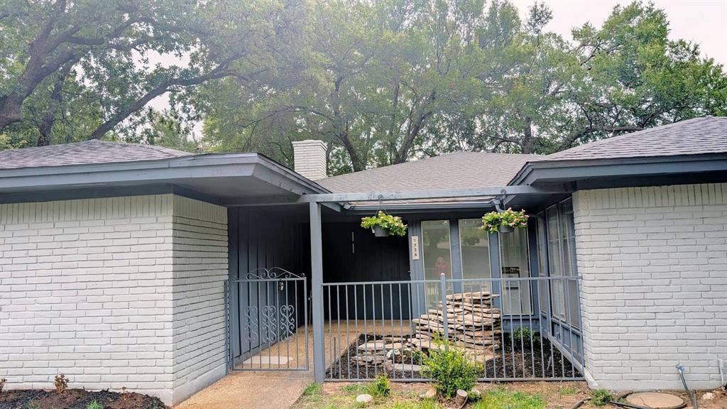 1756 Cynthia Lane, Hurst, TX 76054 1756 Cynthia Lane, Hurst, TX 76054