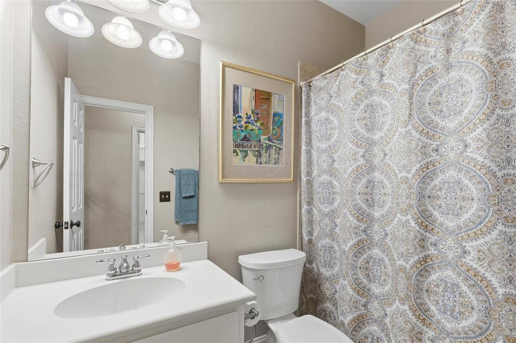 7800 Rockledge Drive, McKinney, TX 75071