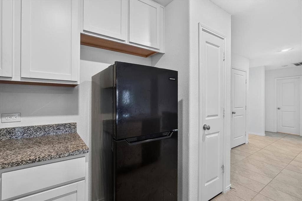 2003 Ava Drive, Ennis, TX 75119 Full size area for Fridge