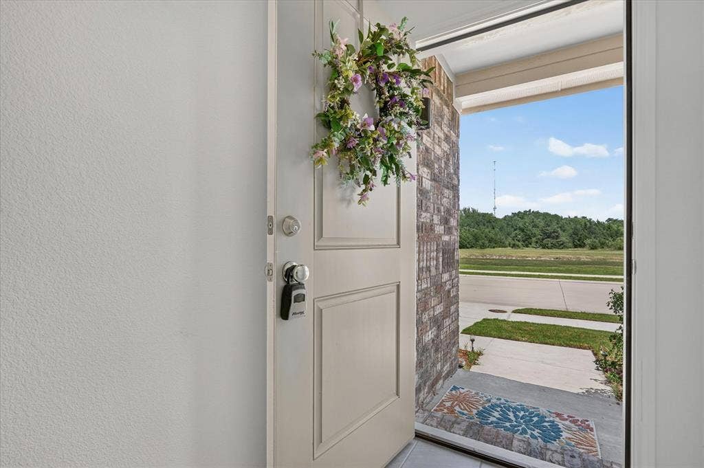 2003 Ava Drive, Ennis, TX 75119 2003 Ava Drive, Ennis, TX 75119