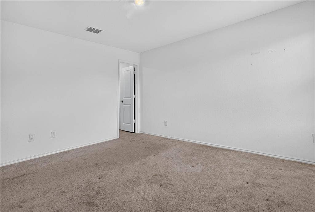 2003 Ava Drive, Ennis, TX 75119 Master Bedroom