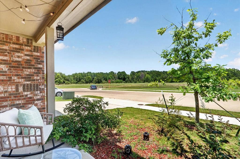 2003 Ava Drive, Ennis, TX 75119 2003 Ava Drive, Ennis, TX 75119