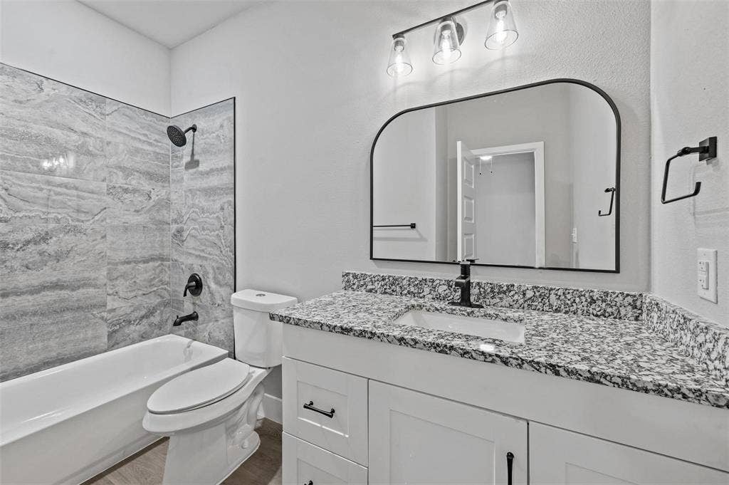 6147 Shawnee Drive, Mabank, TX 75156 6147 Shawnee Drive, Mabank, TX 75156