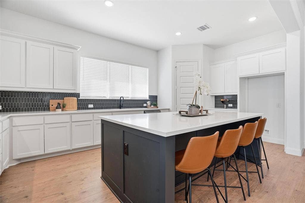 513 Fieldstone Lane, Haslet, TX 76052 513 Fieldstone Lane, Haslet, TX 76052