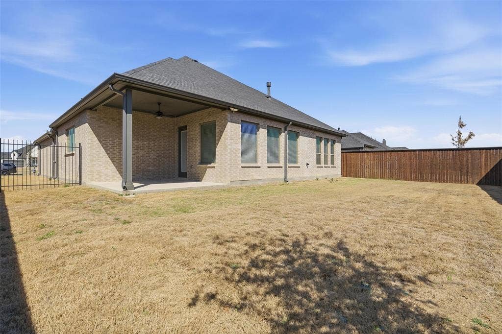 513 Fieldstone Lane, Haslet, TX 76052 513 Fieldstone Lane, Haslet, TX 76052