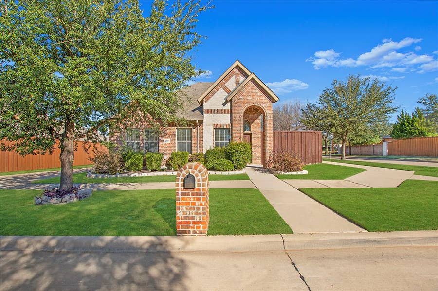 Property photo for 9886 Bell Rock Road, Frisco, TX