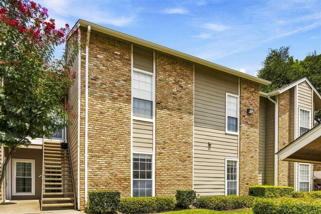 8600 Coppertowne Lane, #304, Dallas, TX 75243 8600 Coppertowne Lane, #304, Dallas, TX 75243