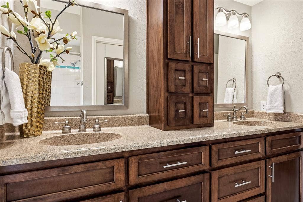 8600 Coppertowne Lane, #304, Dallas, TX 75243 8600 Coppertowne Lane, #304, Dallas, TX 75243