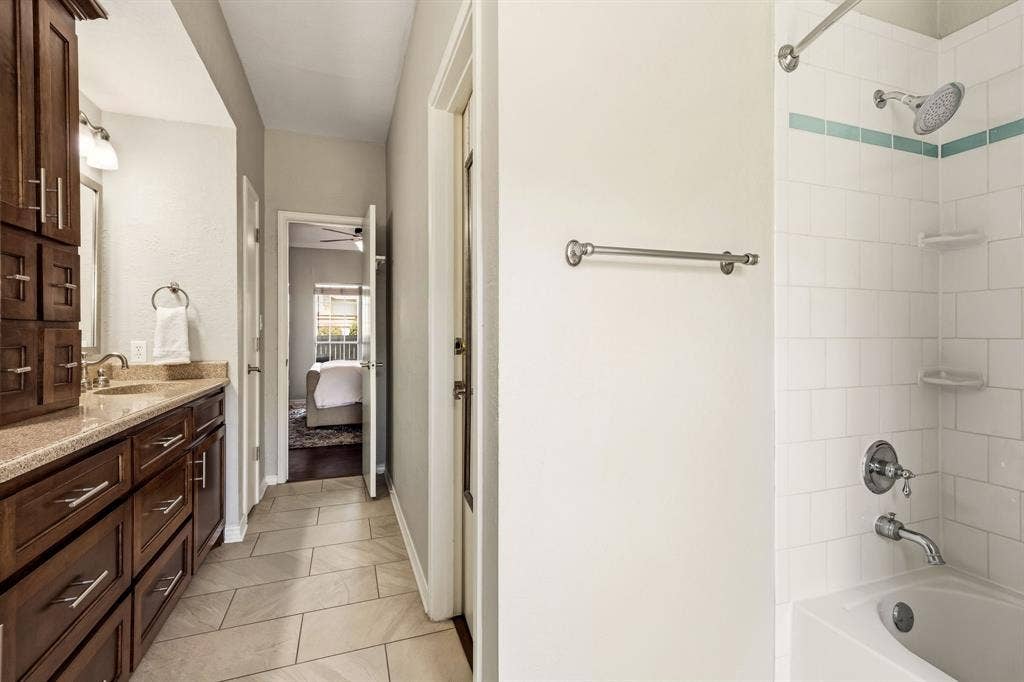 8600 Coppertowne Lane, #304, Dallas, TX 75243 8600 Coppertowne Lane, #304, Dallas, TX 75243