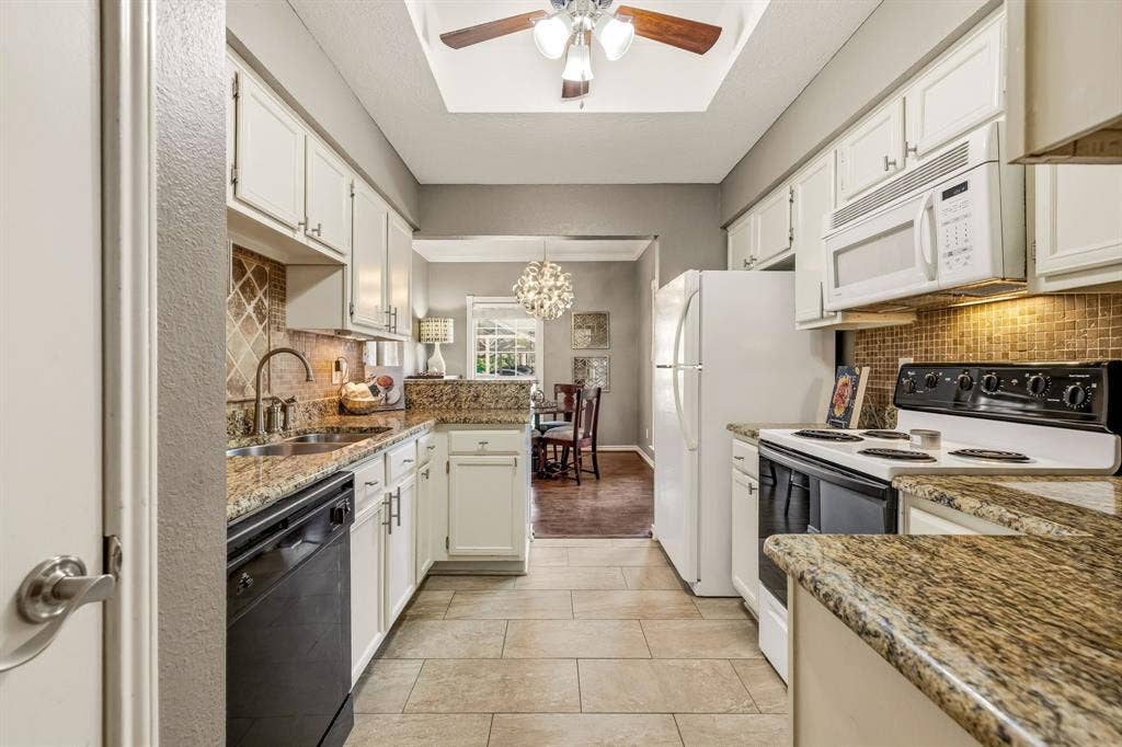 8600 Coppertowne Lane, #304, Dallas, TX 75243 8600 Coppertowne Lane, #304, Dallas, TX 75243
