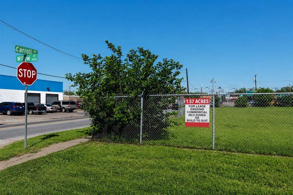 310 S Carroll Avenue, Dallas, TX 75223 310 S Carroll Avenue, Dallas, TX 75223