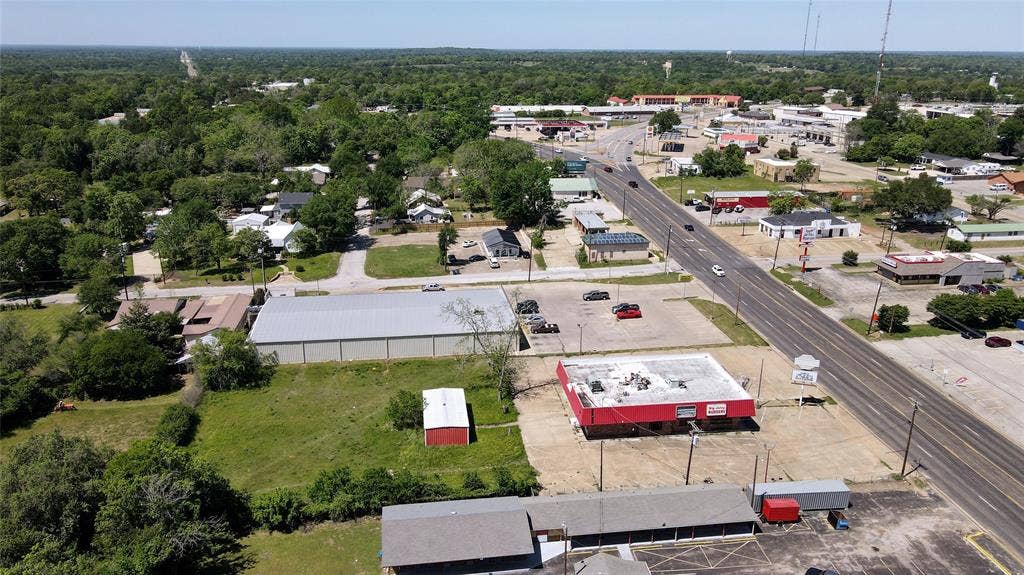 617 W Corsicana Street, Athens, TX 75751 617 W Corsicana Street, Athens, TX 75751