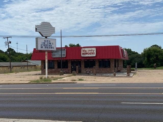 617 W Corsicana Street, Athens, TX 75751 617 W Corsicana Street, Athens, TX 75751