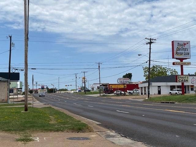 617 W Corsicana Street, Athens, TX 75751 617 W Corsicana Street, Athens, TX 75751