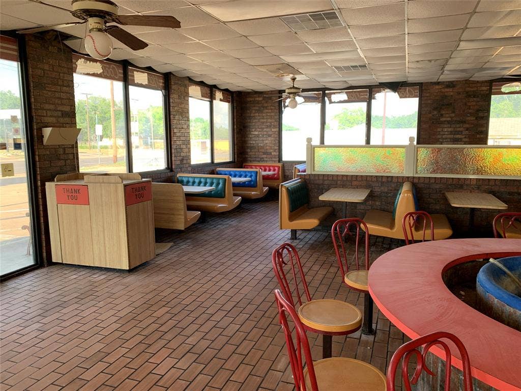 617 W Corsicana Street, Athens, TX 75751 617 W Corsicana Street, Athens, TX 75751