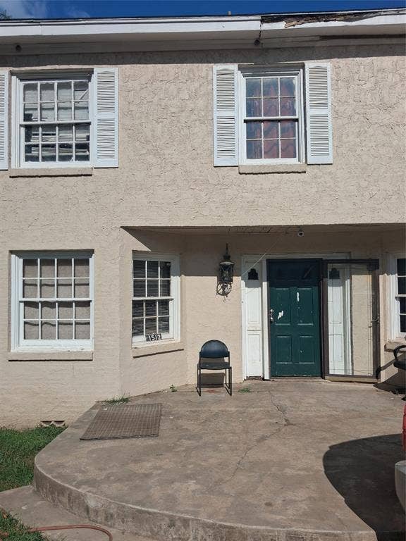 Property photo for 1512 Crescent Drive, Tyler, TX