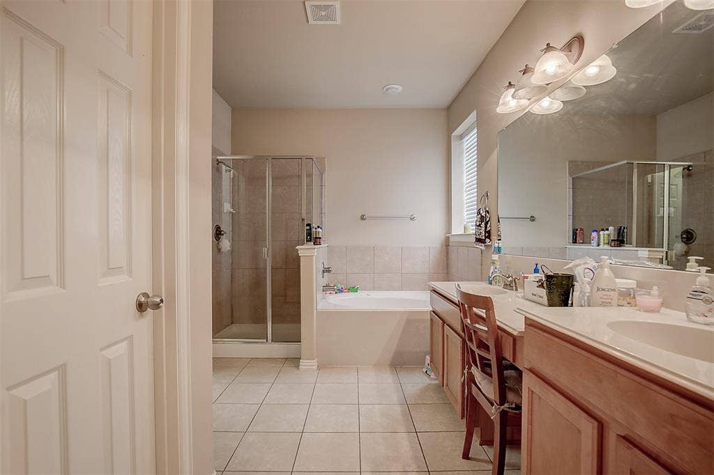 2832 Gooseberry Drive, Plano, TX 75074 2832 Gooseberry Drive, Plano, TX 75074