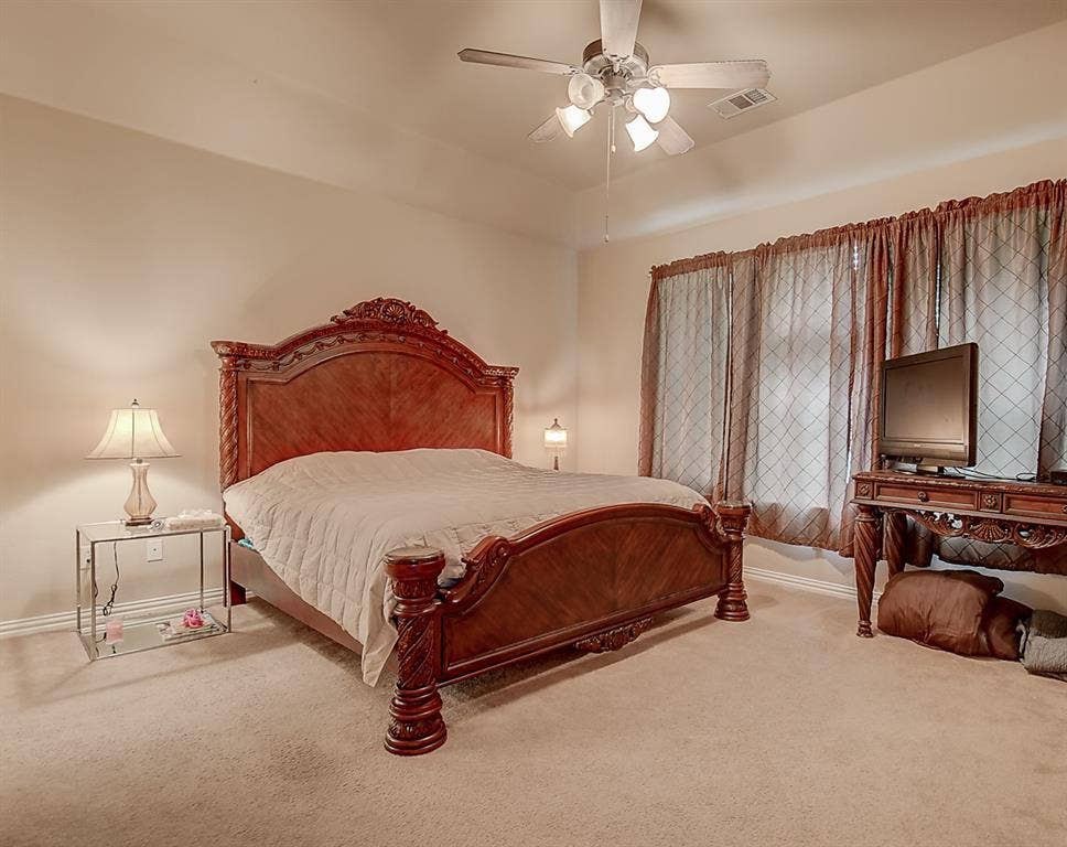 2832 Gooseberry Drive, Plano, TX 75074 2832 Gooseberry Drive, Plano, TX 75074